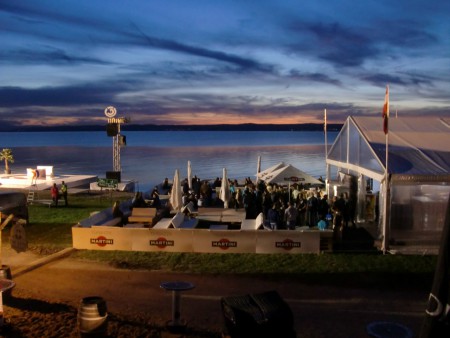 Eröffnungscocktail Surf-Wordcup für Einheimische